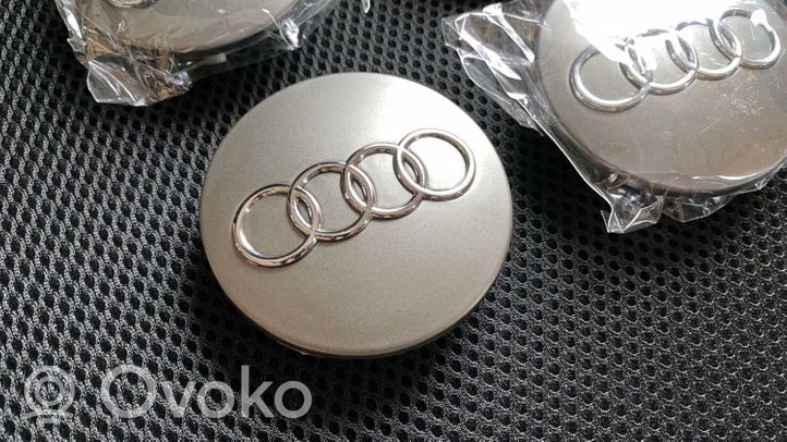 Audi A7 S7 4G Dekielki / Kapsle oryginalne 8D0601170