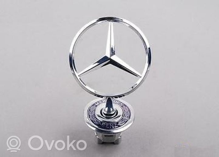 Mercedes-Benz A W176 Valmistajan merkki/logo/tunnus 