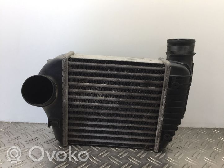 Audi A6 S6 C6 4F Radiador intercooler 4F0145805AD