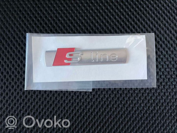 Audi TT Mk1 Logo parafango 8N0853601A