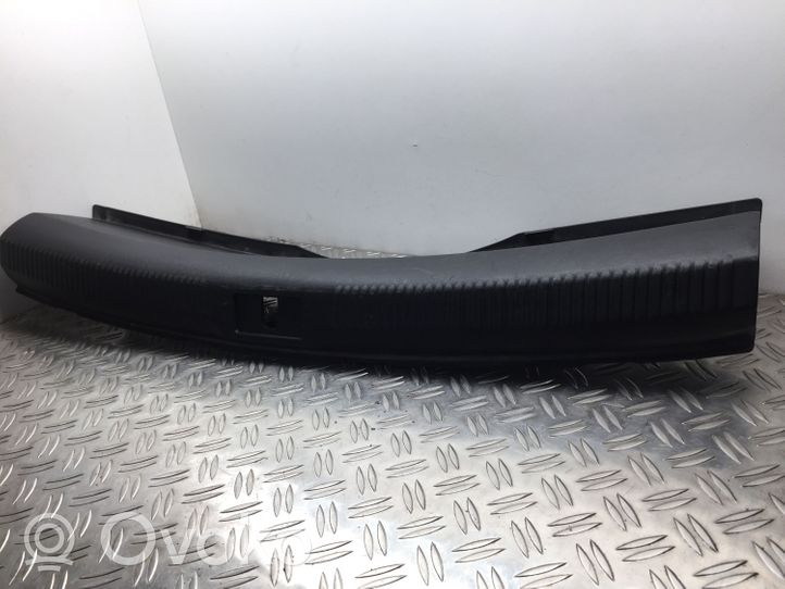 Audi A4 S4 B8 8K Rivestimento di protezione sottoporta del bagagliaio/baule 8K5863471