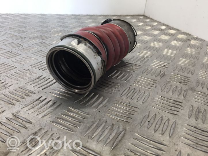 BMW X6 F16 Tube d'admission de tuyau de refroidisseur intermédiaire 7807987