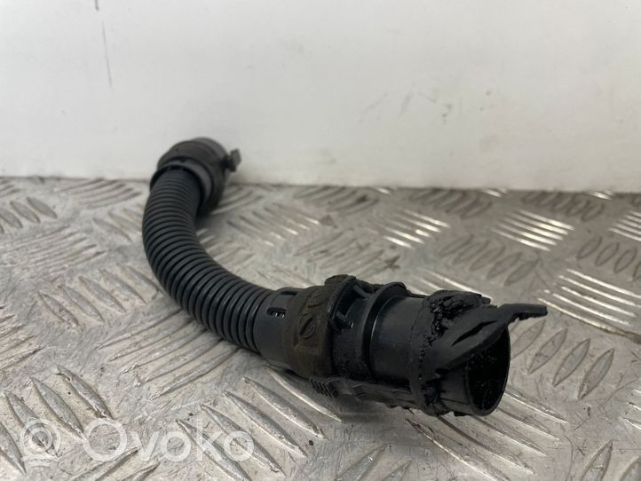 BMW 3 E90 E91 Breather/breather pipe/hose 7803847