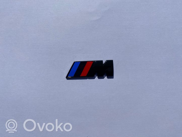 BMW 5 G30 G31 Letras insignia de modelo del guardabarros 