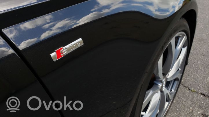 Audi SQ7 Gamintojo ženkliukas 8N0853601A