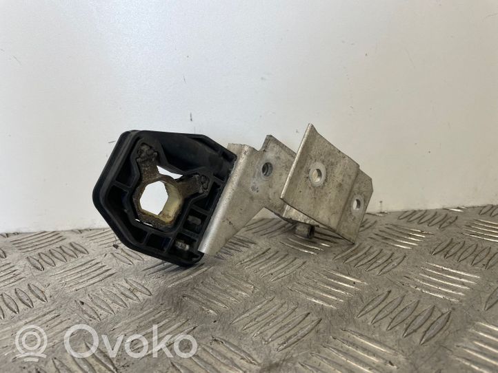 BMW 3 F30 F35 F31 Staffa di montaggio del radiatore 7600540