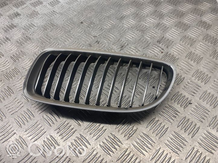 BMW 5 F10 F11 Grille de calandre avant 7200727