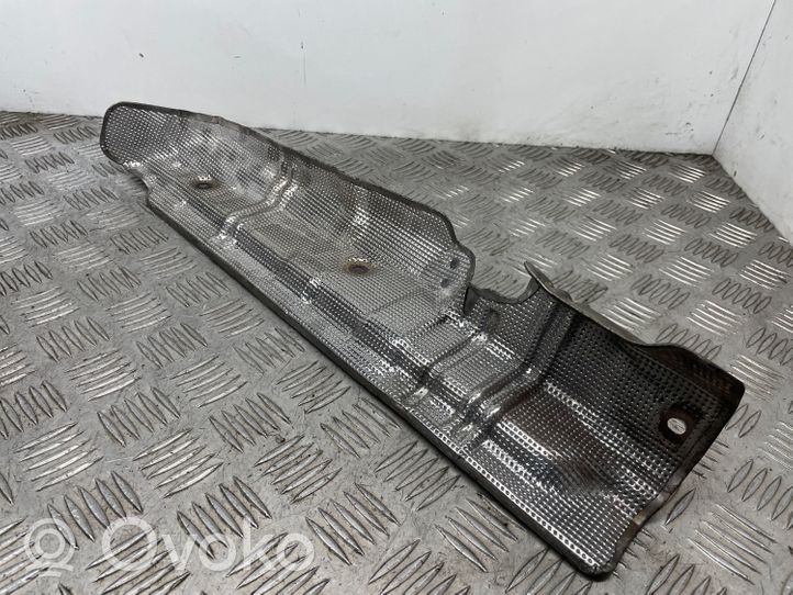 BMW X5 E70 Heat shield in engine bay 8511809