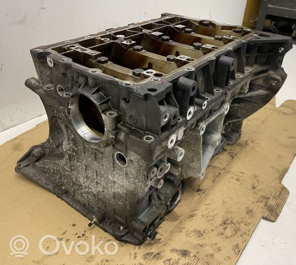 BMW 1 E81 E87 Engine block 7558266