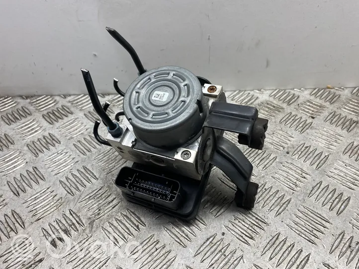 BMW 4 F32 F33 ABS Pump 6869726