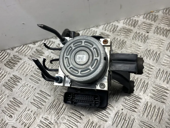 BMW 4 F32 F33 ABS Pump 6869726