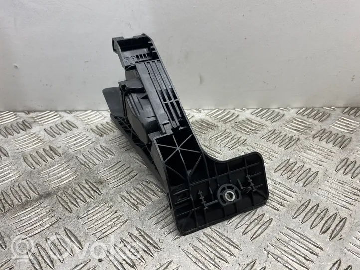 BMW 4 F32 F33 Accelerator throttle pedal 6853175