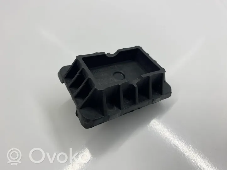 BMW 4 F32 F33 Jacking socket point 7169981