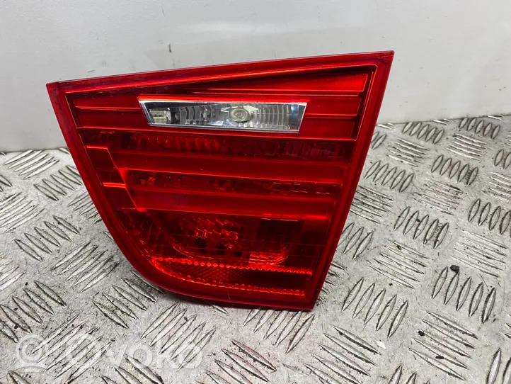 BMW 3 E90 E91 Lampy tylnej klapy bagażnika 7289434