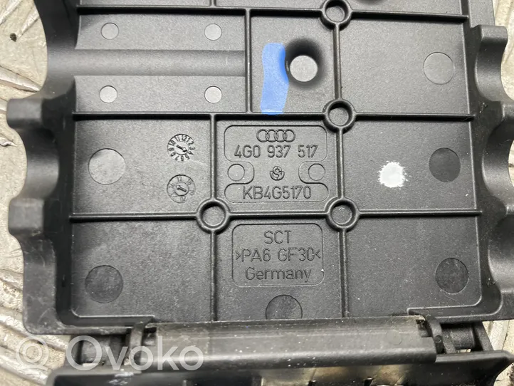 Audi A7 S7 4G Pliusinių laidų jungimo mazgas 4G0937517