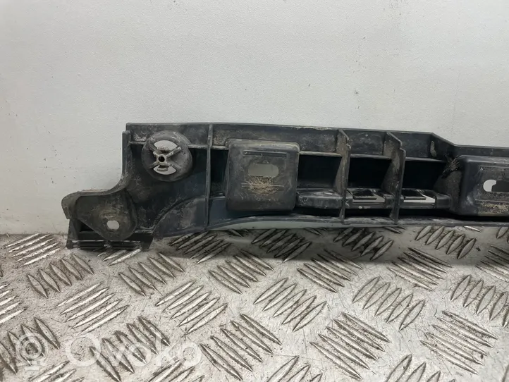 BMW 5 F10 F11 Listello di supporto del sottoporta 7204022