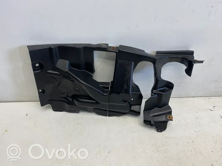 BMW M5 Priekinės važiuoklės dugno apsauga 7975445