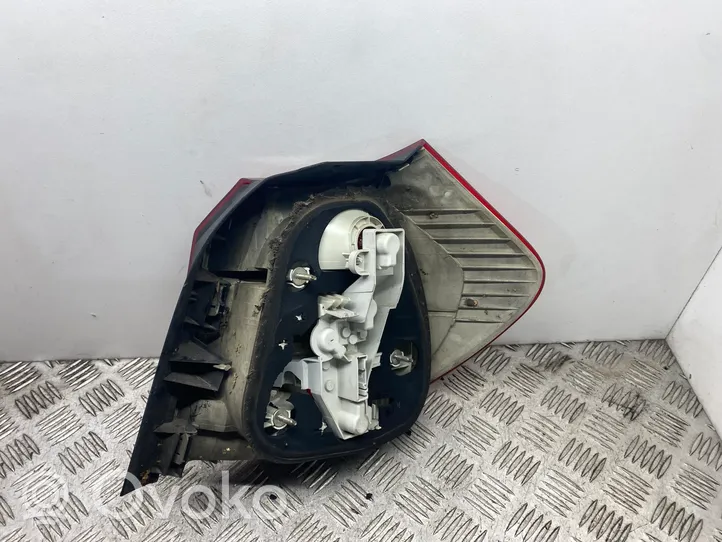 BMW 1 E81 E87 Galinis žibintas kėbule 7164955