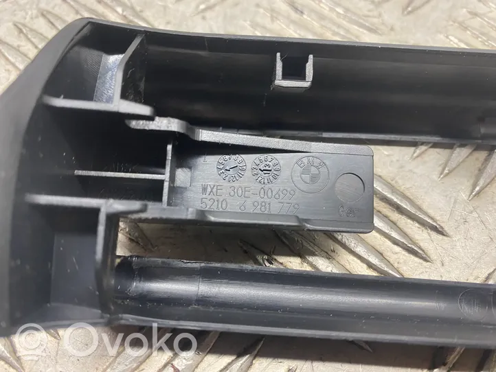 BMW 7 F01 F02 F03 F04 Moldura de la guía del asiento delantero del pasajero 6981779