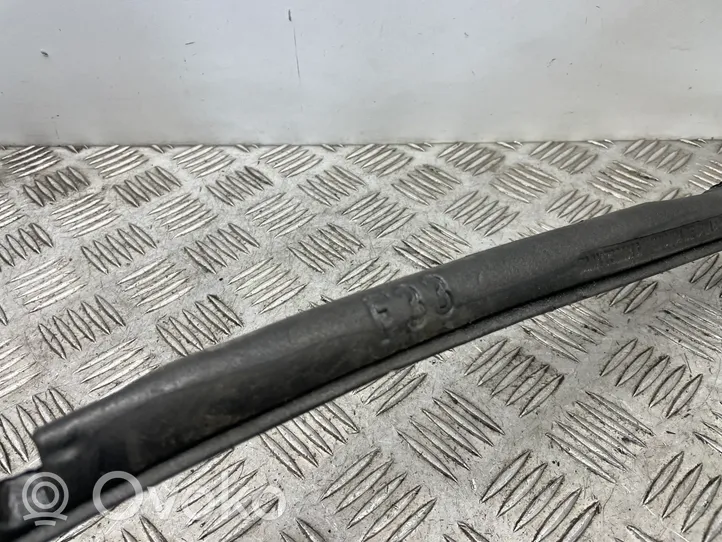 BMW 4 F32 F33 Supporto/guarnizione in poliuretano espanso del parafango 7322810