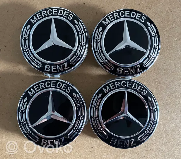 Mercedes-Benz C W205 Radnabendeckel Felgendeckel original 