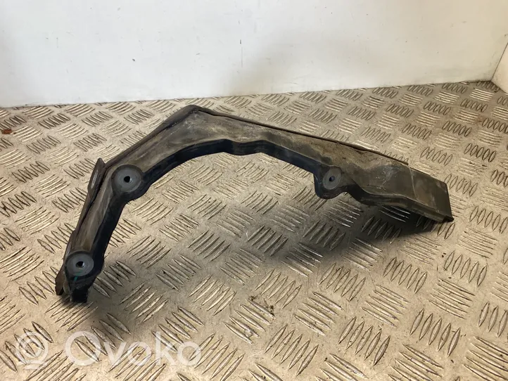 BMW 4 F32 F33 Kita variklio skyriaus detalė 7331242