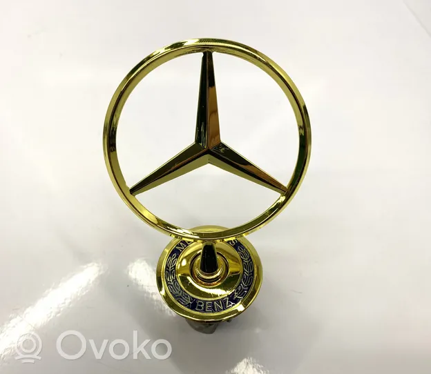 Mercedes-Benz S W220 Mostrina con logo/emblema della casa automobilistica 