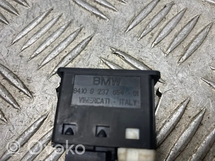 BMW 5 F10 F11 USB jungtis 9237654