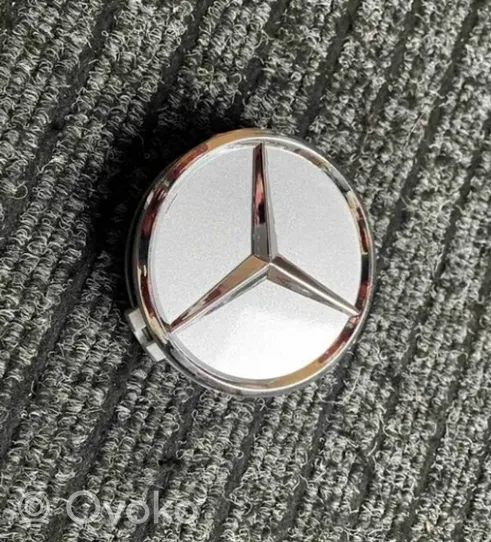 Mercedes-Benz SLK R171 Rūpnīcas varianta diska centra vāciņš (-i) A2204000125