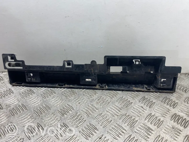 BMW 3 F30 F35 F31 Listello di supporto del sottoporta 7256917