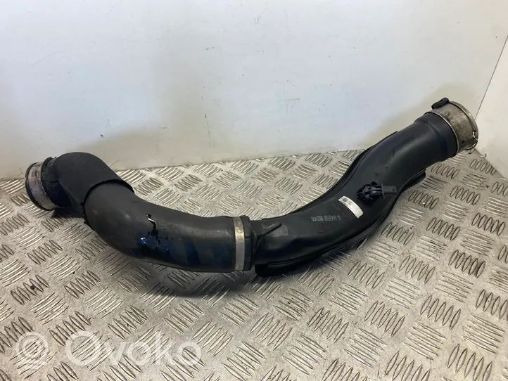 BMW X5 E70 Manguera/tubo del intercooler 7809834