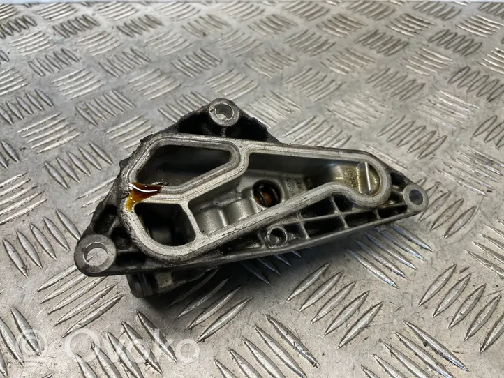 BMW 5 F10 F11 Support de filtre à huile 7573051