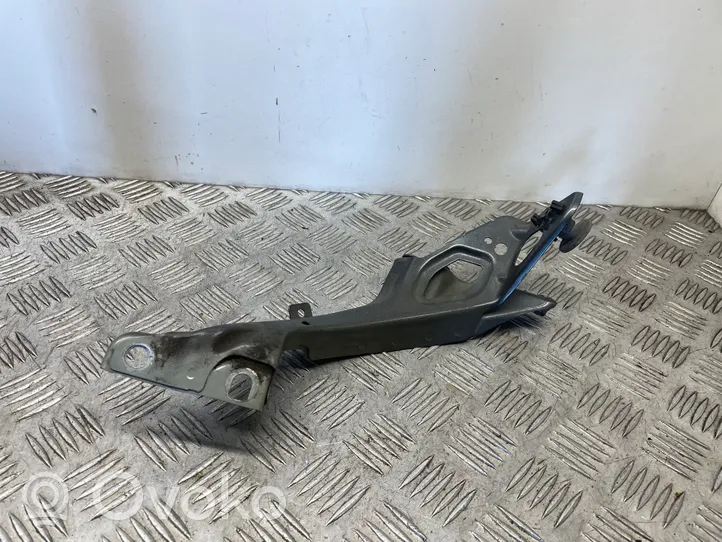 Audi A6 S6 C7 4G Supporto di montaggio del parafango 4G0821136A