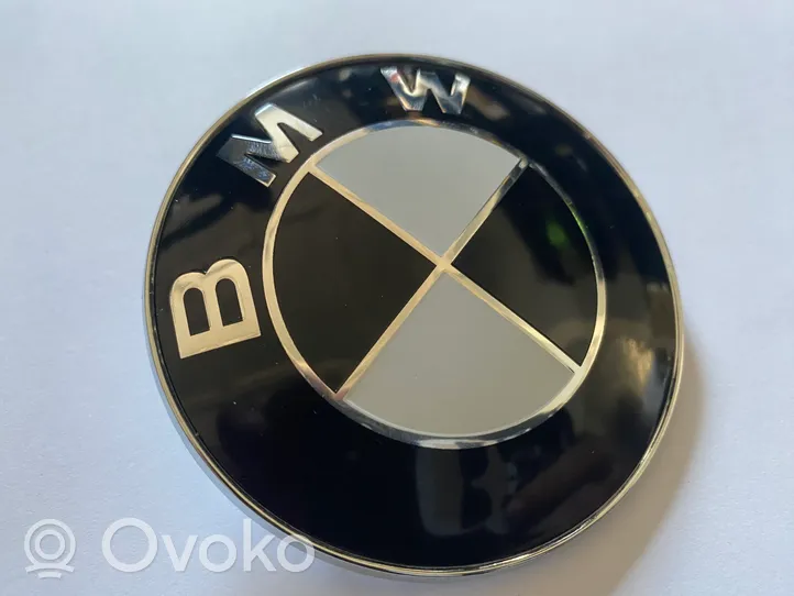 BMW 3 F30 F35 F31 Logo, emblème, badge 8132375