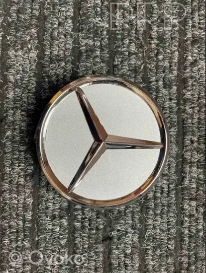 Mercedes-Benz GL X164 Gamyklinis rato centrinės skylės dangtelis (-iai) A2204000125