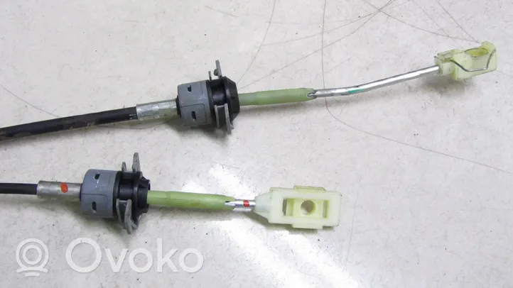 Hyundai ix20 Gear shift cable linkage 