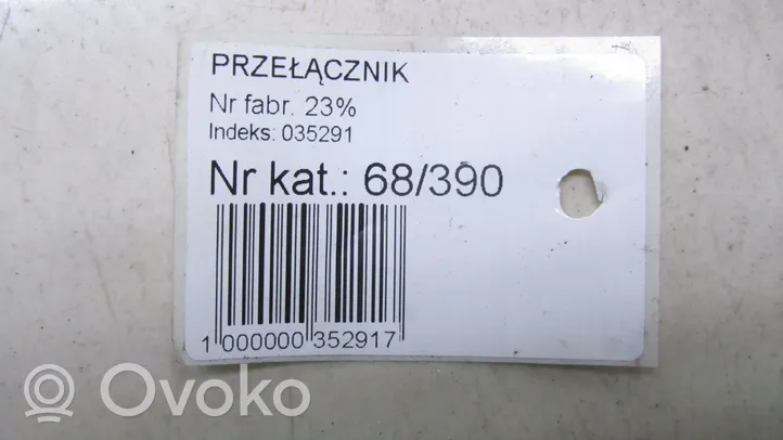 KIA Ceed Przycisk / Włącznik czujnika parkowania PDC 93310A2900