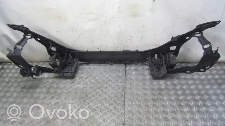 Volvo V60 Staffa del pannello di supporto del radiatore parte superiore 