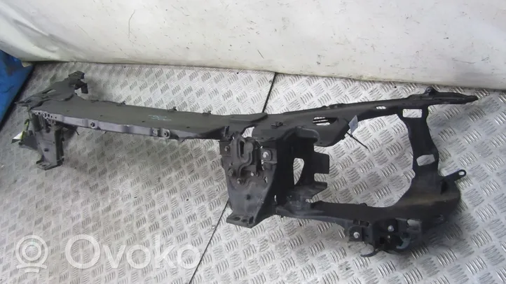 Volvo V60 Staffa del pannello di supporto del radiatore parte superiore 