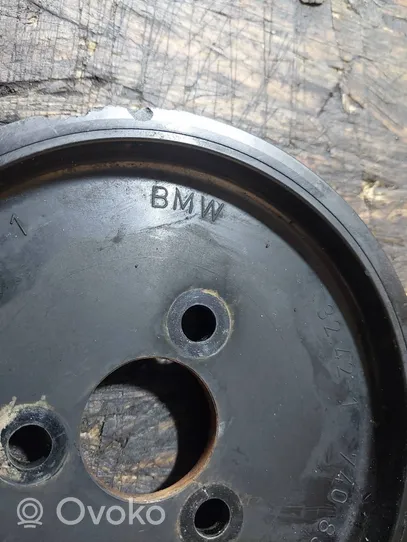 BMW 5 E39 Polea de la bomba de dirección hidráulica 1740858