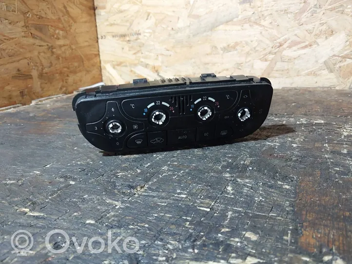 Mercedes-Benz C AMG W203 Climate control unit A2038300785