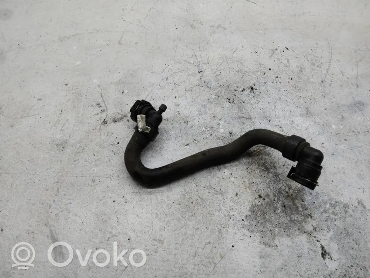 Opel Mokka B Moottorin vesijäähdytyksen putki/letku 