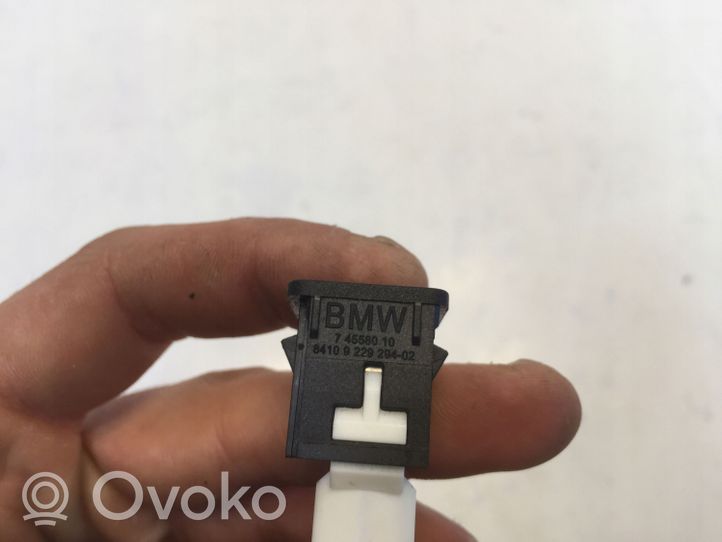 BMW 2 F44 Разъем USB 74558010