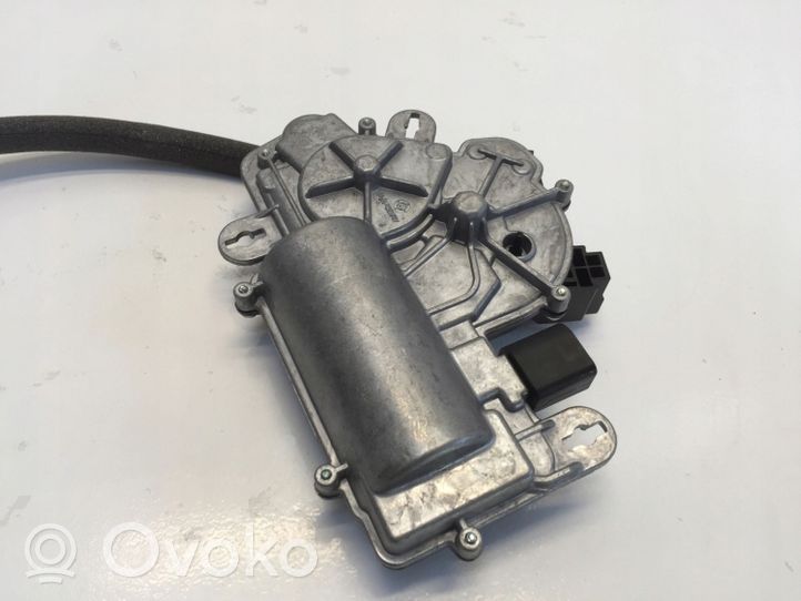 Audi Q2 - Siłownik elektryczny podnoszenia klapy tylnej / bagażnika 4M0827506D