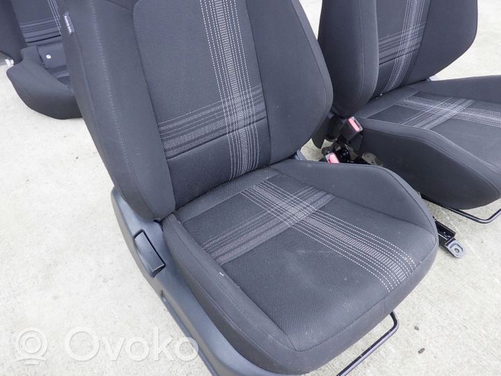Hyundai Bayon Sėdynių komplektas FOTEL
