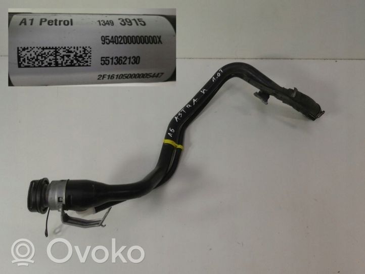 Opel Astra K Tubo e bocchettone per riempimento serbatoio del carburante 13493915