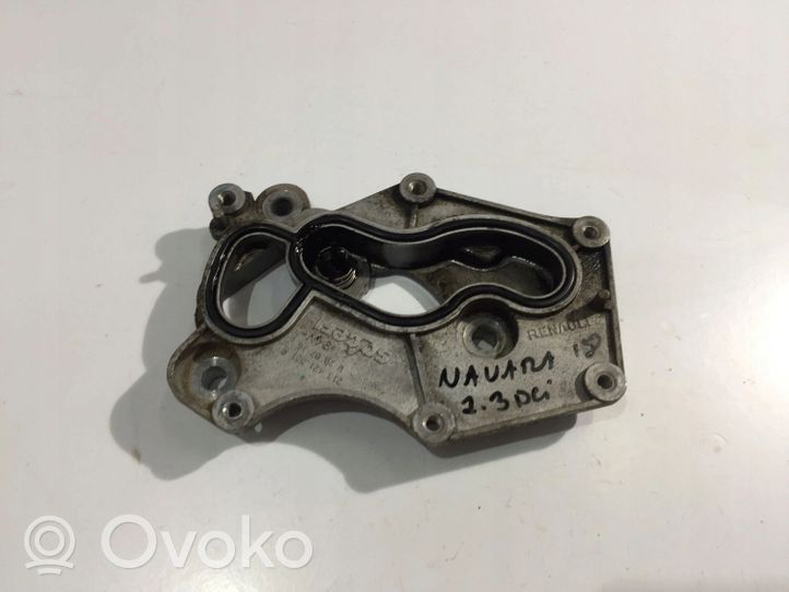 Nissan Navara D23 Kita variklio skyriaus detalė 213421531R