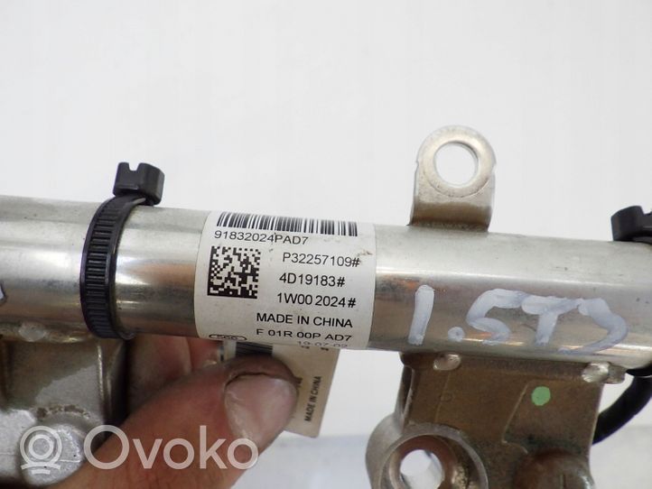 Volvo XC40 Tuyau de conduite principale de carburant 31405315