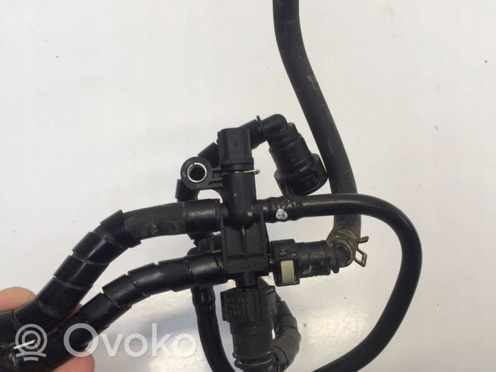 KIA Stonic Polttoaineputken letku 314552A621