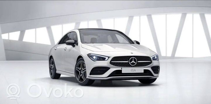 Mercedes-Benz CLA C118 X118 Takasivuikkuna/-lasi A11873000